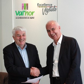 Signature accord Valhor Excellence Végétale 23 mai 2014